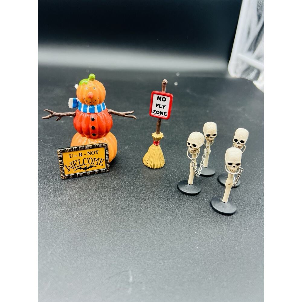 DEPT 56 - Halloween Decorating Set Of 5 - Village Accessories - 800026 - New - Picture 2 of 4